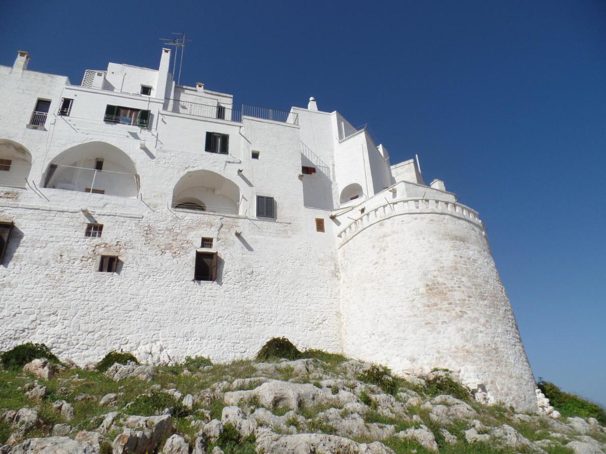 Casa Josephina - Three Level Stone Home With Balcony, 2 Roof Terraces & Sea Views Остуни Экстерьер фото